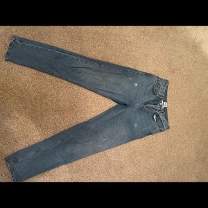 BDG light wash mom jeans with minimal distressing. Size 27